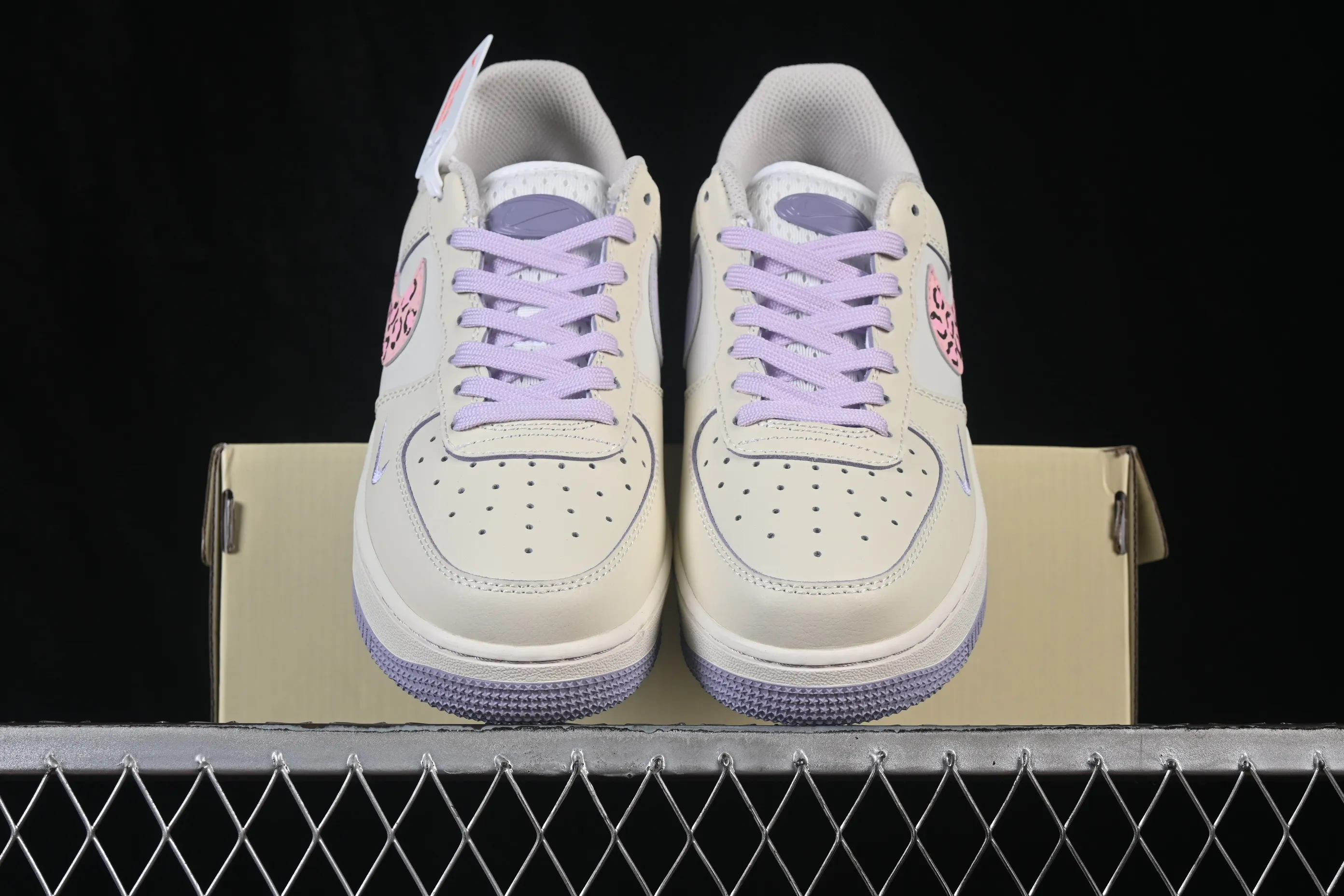 All categories Nk Air Force 1 Air Force series Nk Air Force 1 Low Air Force low-top Nike Air Force 1'07 Low "Misty Leopard" Hand-painted graffiti Milk mist leopard print Air Force 1 low-top casual sneakers FB1893-312